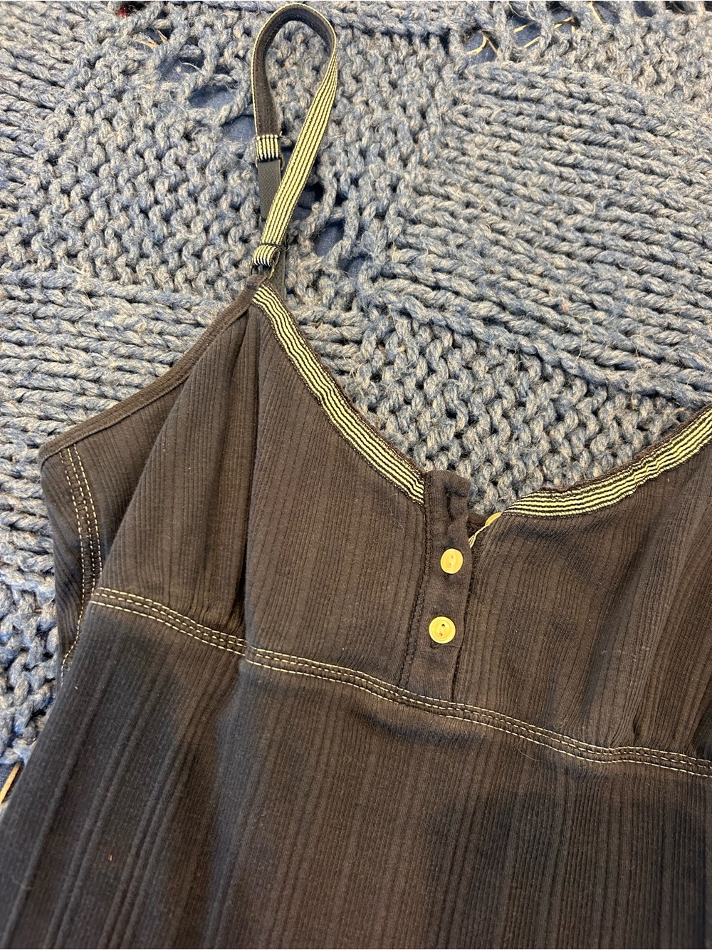 Aeropostale Navy Ribbed Cami Slip with White Trim - Picture 2 of 5